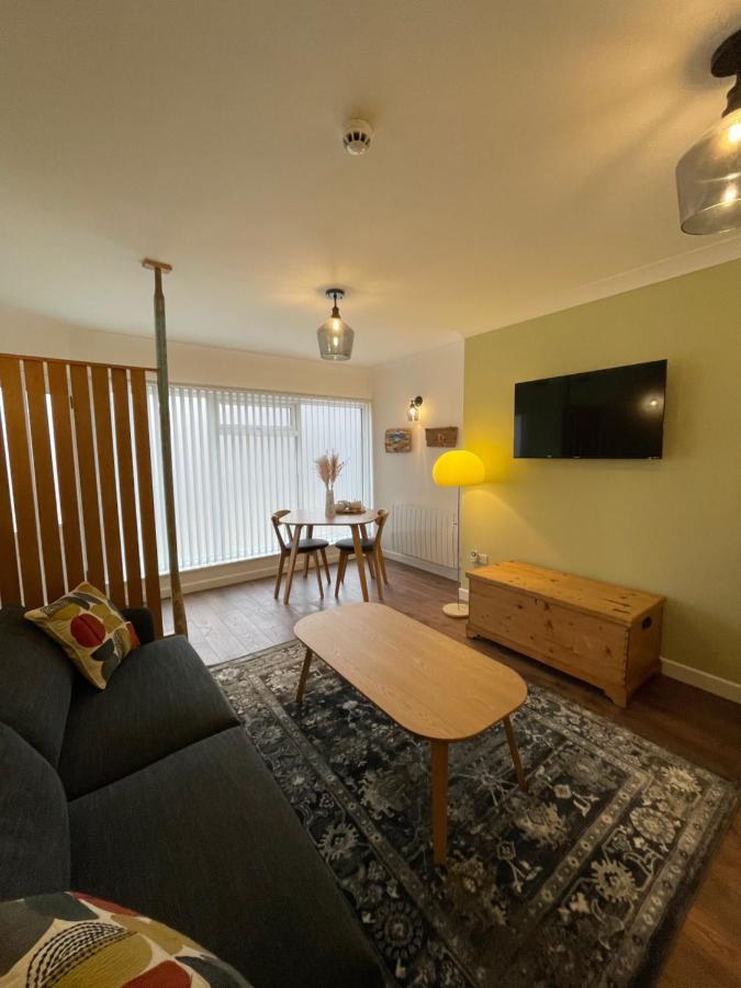 Kittiwake Number 4a - Town Centre Ground Floor Apartment